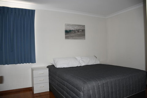 Kalbarri Seafront Villas - Yamba Accommodation 1