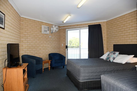 Kalbarri Seafront Villas - Yamba Accommodation 26