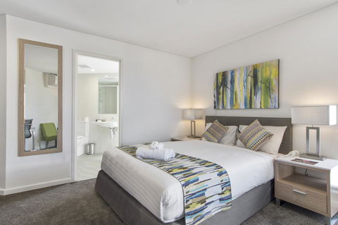Metro Hotel Perth - Yamba Accommodation 17