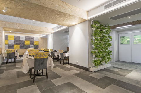 Metro Hotel Perth - Yamba Accommodation 14