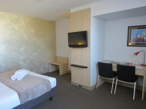 Metro Hotel Perth - Yamba Accommodation 42
