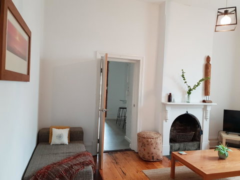 Captain\'s Heritage Cottage - Central Fremantle 2 Bedroom Historic Cottage - Yamba Accommodation 4