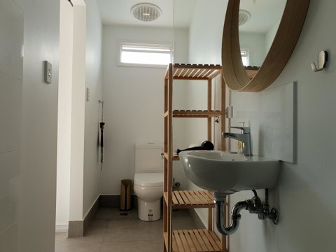 Captain\'s Heritage Cottage - Central Fremantle 2 Bedroom Historic Cottage - Yamba Accommodation 11