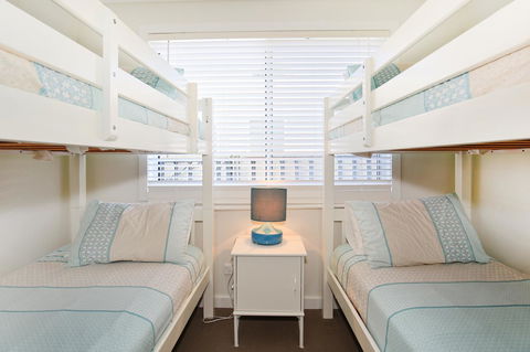 Calming Waters - Pet Friendly - Community Pool - Yamba Accommodation 19