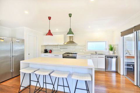 Calming Waters - Pet Friendly - Community Pool - Yamba Accommodation 4