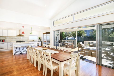 Calming Waters - Pet Friendly - Community Pool - Yamba Accommodation 0