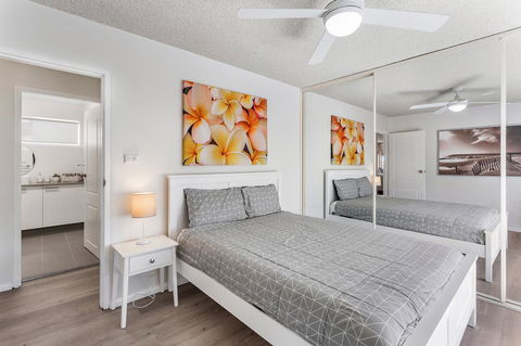 Laman Lodge, Unit 2, 15 Laman Street - Yamba Accommodation 9