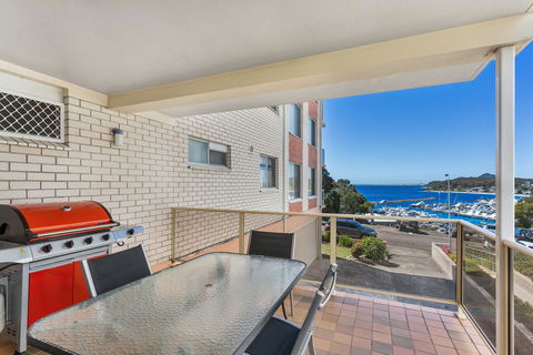 Laman Lodge, Unit 2, 15 Laman Street - Yamba Accommodation 12