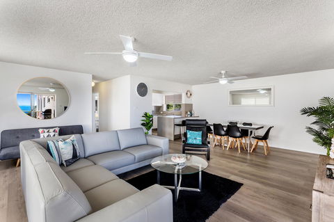 Laman Lodge, Unit 2, 15 Laman Street - Yamba Accommodation 3