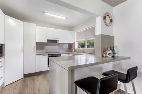 Laman Lodge, Unit 2, 15 Laman Street - Yamba Accommodation 6