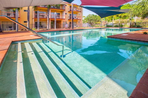 The Continental Hotel - Yamba Accommodation 6