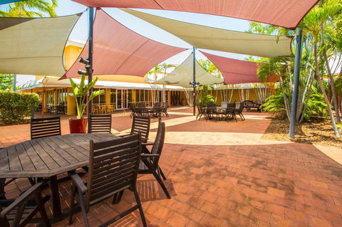 The Continental Hotel - Yamba Accommodation 24