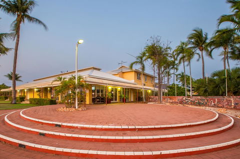 The Continental Hotel - Yamba Accommodation 8