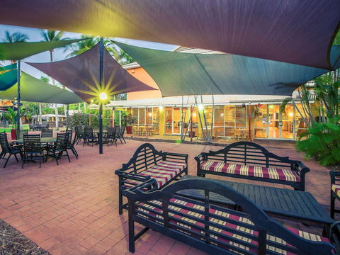 The Continental Hotel - Yamba Accommodation 15
