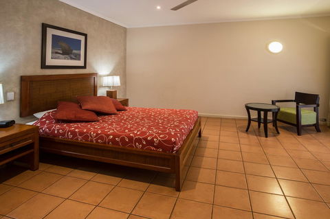 The Continental Hotel - Yamba Accommodation 37