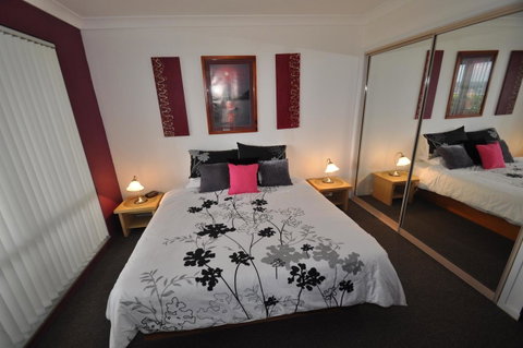 Beachfront Apartments - Yamba Accommodation 5