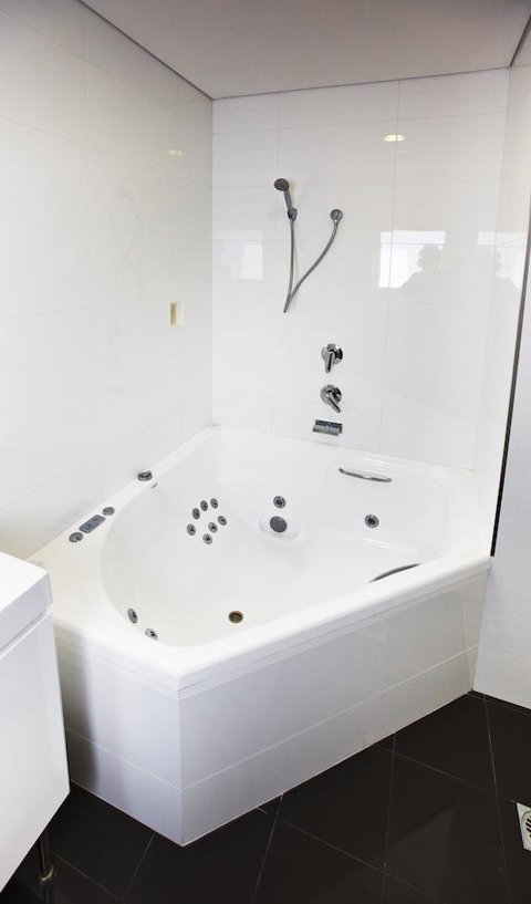 Jesmond Executive Villas - Yamba Accommodation 37