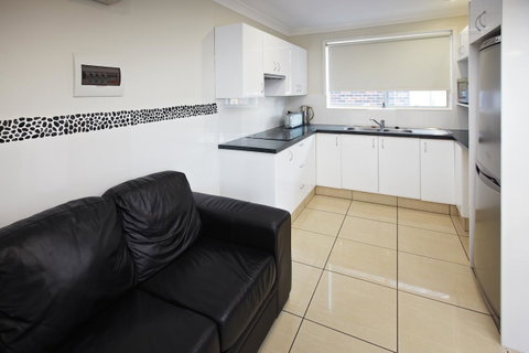 Jesmond Executive Villas - Yamba Accommodation 29