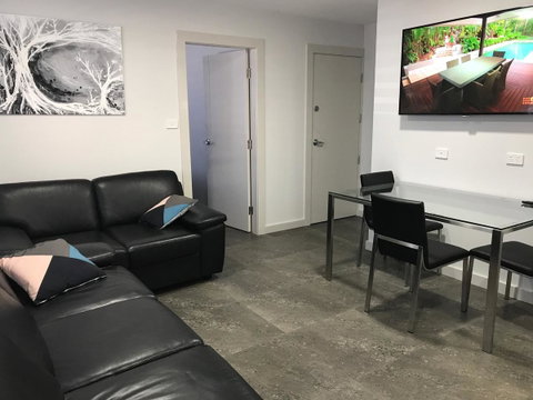 Jesmond Executive Villas - Yamba Accommodation 9
