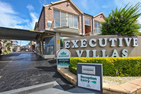 Jesmond Executive Villas - Yamba Accommodation 4