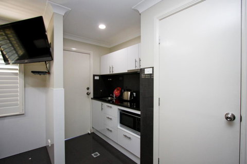 Jesmond Executive Villas - Yamba Accommodation 39