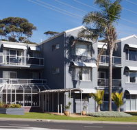 Mollymook Cove Apartments - Yamba Accommodation