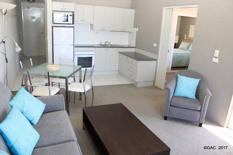 Mollymook Cove Apartments - Yamba Accommodation 22