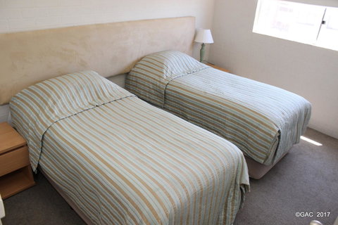 Mollymook Cove Apartments - Yamba Accommodation 17