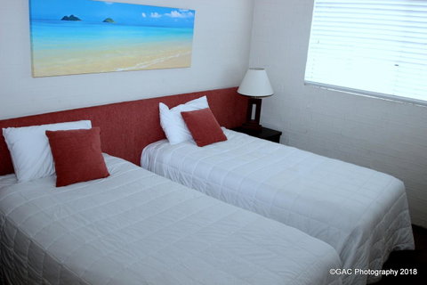 Mollymook Cove Apartments - Yamba Accommodation 20