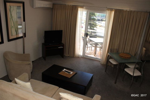 Mollymook Cove Apartments - Yamba Accommodation 10