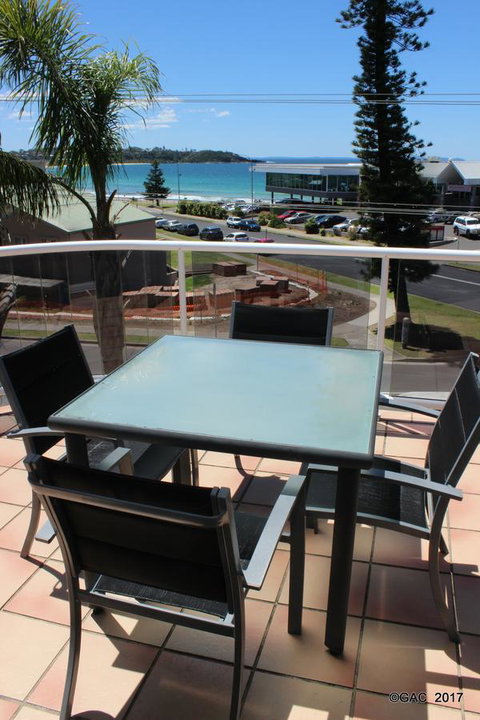 Mollymook Cove Apartments - Yamba Accommodation 5