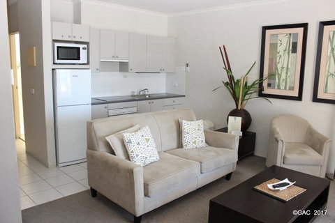 Mollymook Cove Apartments - Yamba Accommodation 30