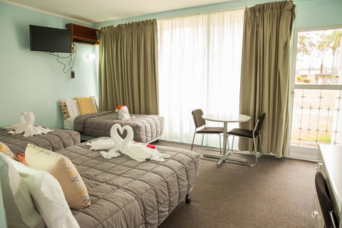 Kempsey Rose Motor Inn - Yamba Accommodation 8