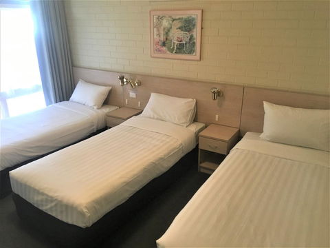 Junee Motor Inn - Yamba Accommodation 18