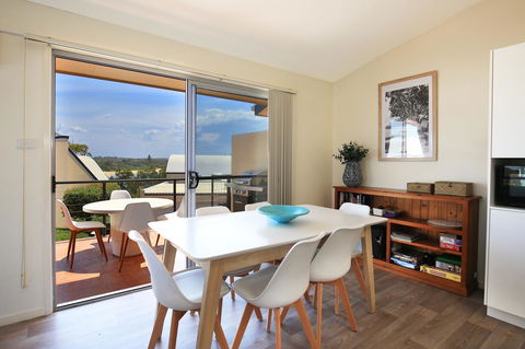 The Cove At Culburra - Direct Access To Beach - Yamba Accommodation 2