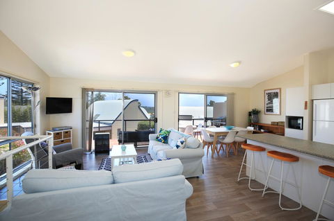 The Cove At Culburra - Direct Access To Beach - Yamba Accommodation 1