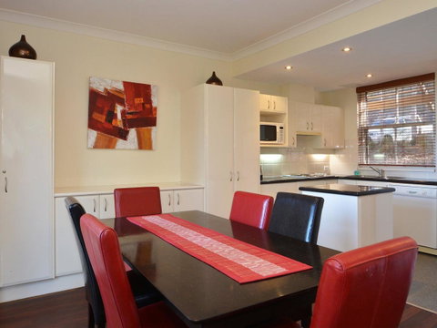 Villa Executive 2br Cypress DS Located Within Cypress Lakes Resort - Yamba Accommodation 6