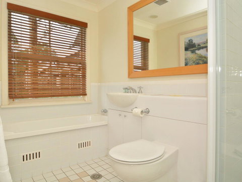 Villa Executive 2br Cypress DS Located Within Cypress Lakes Resort - Yamba Accommodation 12