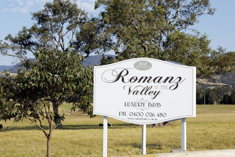 Romanz In The Valley (Luxury B&B) - Yamba Accommodation 33