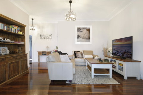 Romanz In The Valley (Luxury B&B) - Yamba Accommodation 20