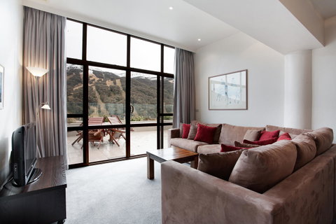 Lantern 1 Bedroom Balcony With Panoramic View - Yamba Accommodation 7