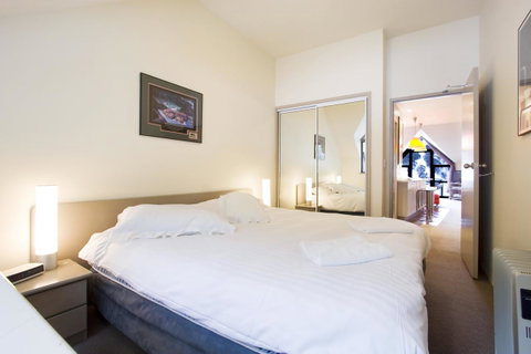 Lantern 1 Bedroom Balcony With Panoramic View - Yamba Accommodation 38