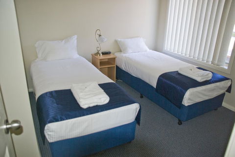 Colonial Court Villas - Yamba Accommodation 33