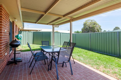 Colonial Court Villas - Yamba Accommodation 0