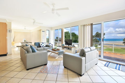 The Rotunda, Gerroa - Yamba Accommodation 3