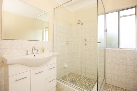The Rotunda, Gerroa - Yamba Accommodation 23
