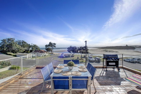 The Rotunda, Gerroa - Yamba Accommodation 0