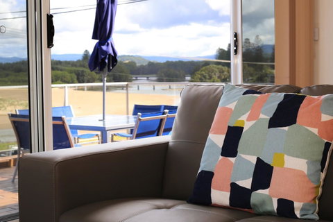 The Rotunda, Gerroa - Yamba Accommodation 8