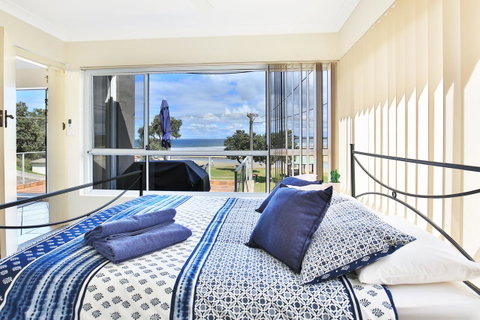 The Rotunda, Gerroa - Yamba Accommodation 17
