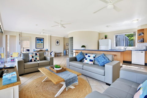 The Rotunda, Gerroa - Yamba Accommodation 5